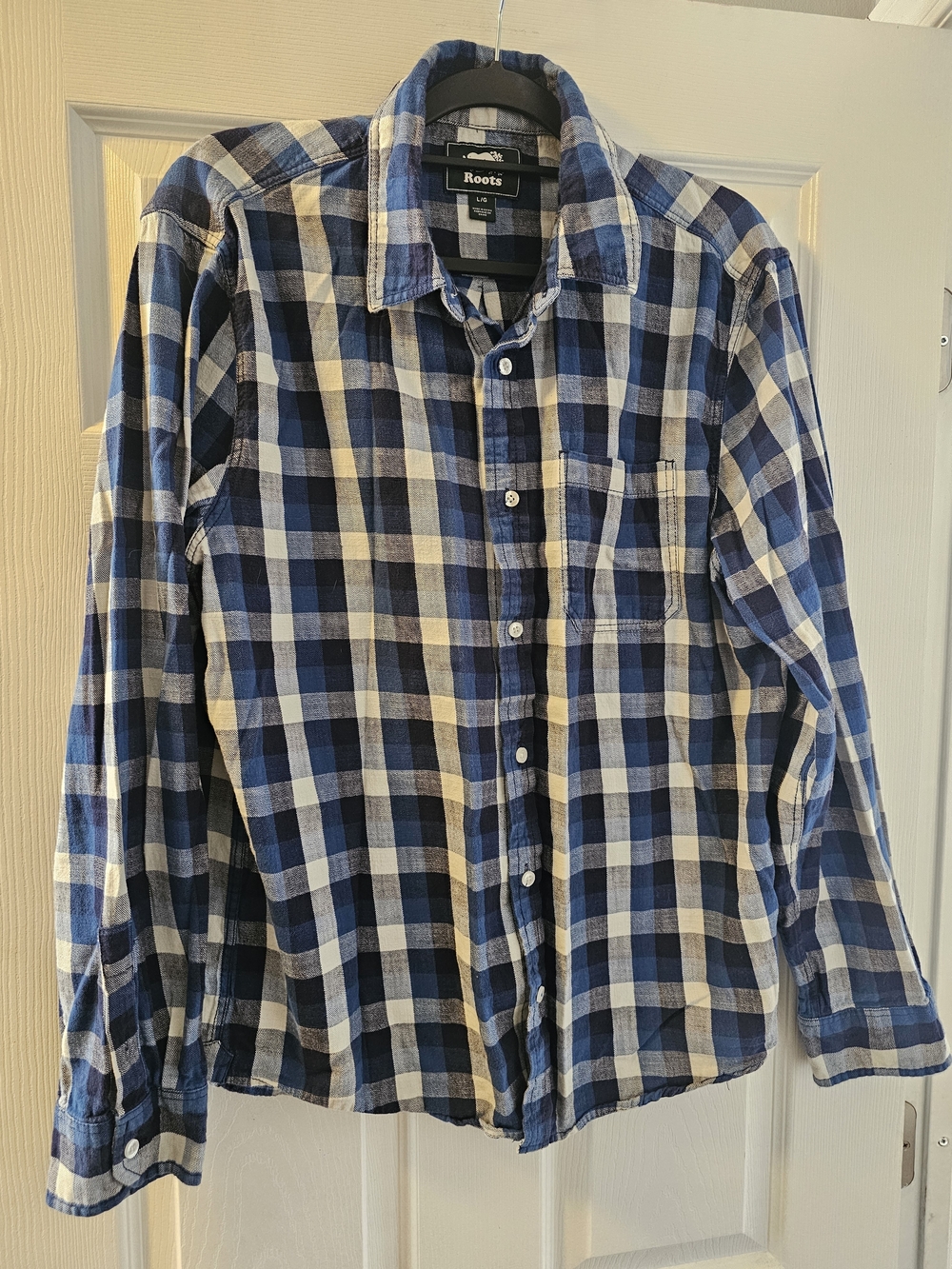 Roots Plaid Button-Down Shirt in Navy and White